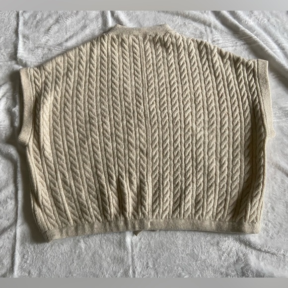 Express Sweater Vest - Picture 2 of 4